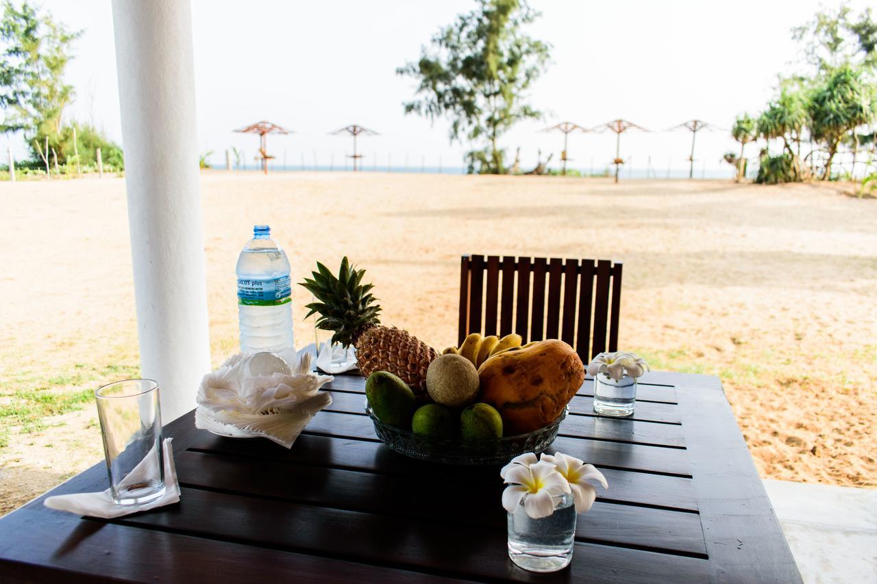 Ladja Beach Resort Ambalantota Εξωτερικό φωτογραφία
